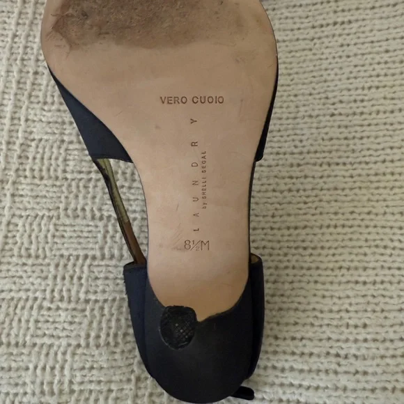 Vero Cuoio Black Women's Pointed Heels - Picture 3 of 4